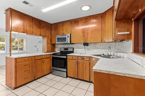 803 Carol Court Tavares FL 32778