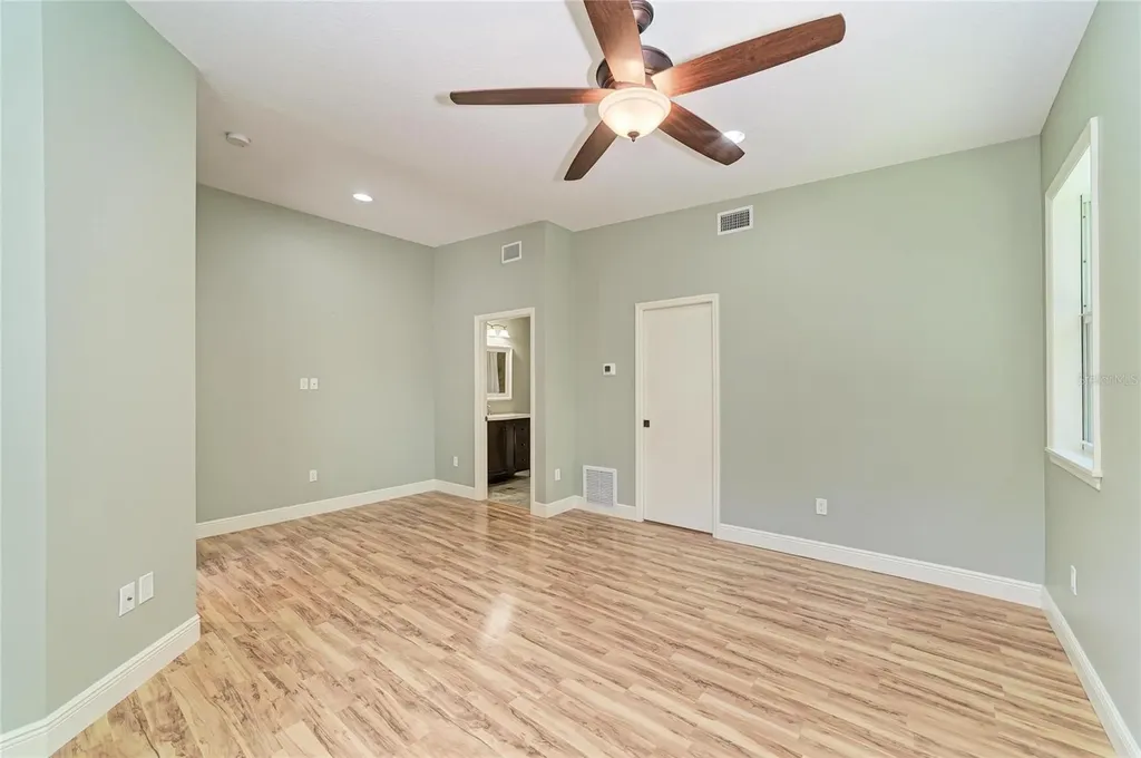 4509 S Lockwood Ridge Road Sarasota FL 34231
