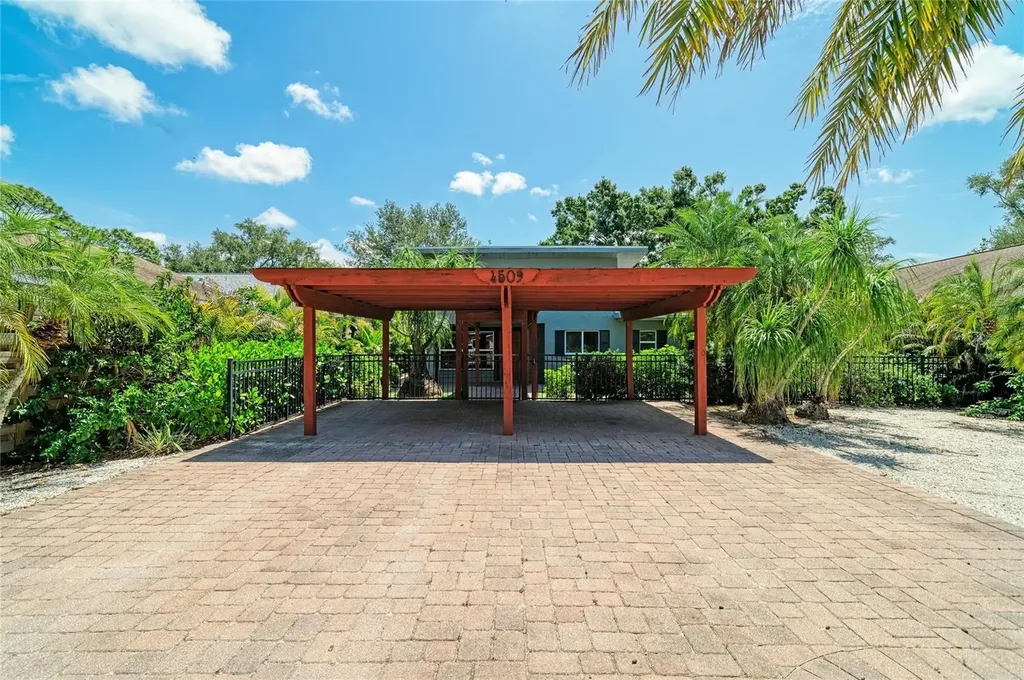 4509 S Lockwood Ridge Road Sarasota FL 34231