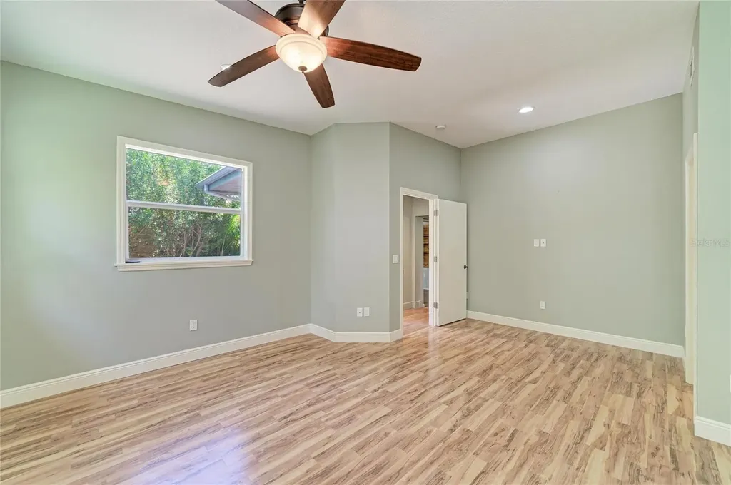 4509 S Lockwood Ridge Road Sarasota FL 34231