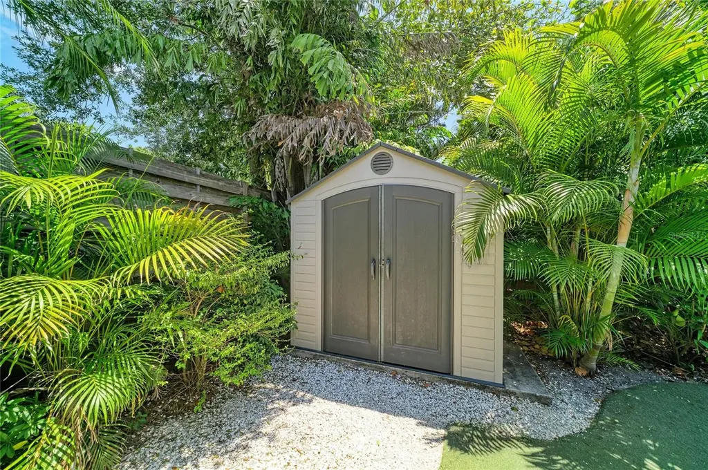 4509 S Lockwood Ridge Road Sarasota FL 34231