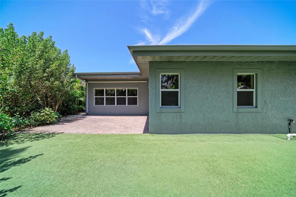 4509 S Lockwood Ridge Road Sarasota FL 34231
