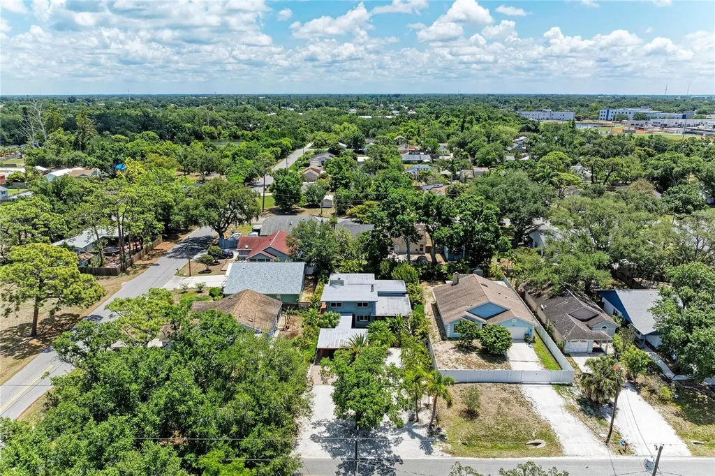 4509 S Lockwood Ridge Road Sarasota FL 34231