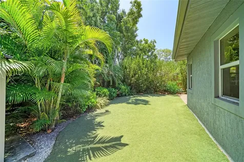 4509 S Lockwood Ridge Road Sarasota FL 34231