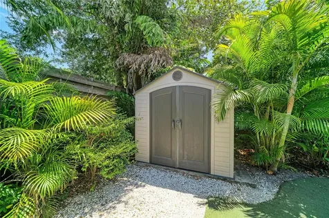 4509 S Lockwood Ridge Road Sarasota FL 34231