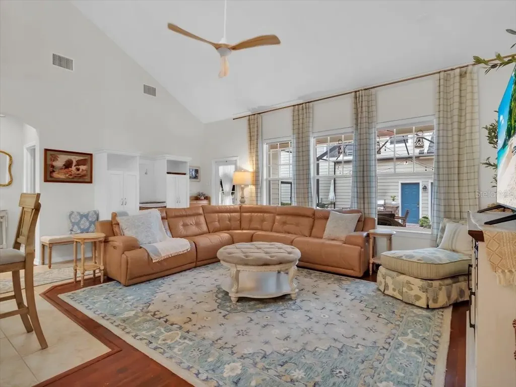16033 Mulberrypark Circle Lithia FL 33547