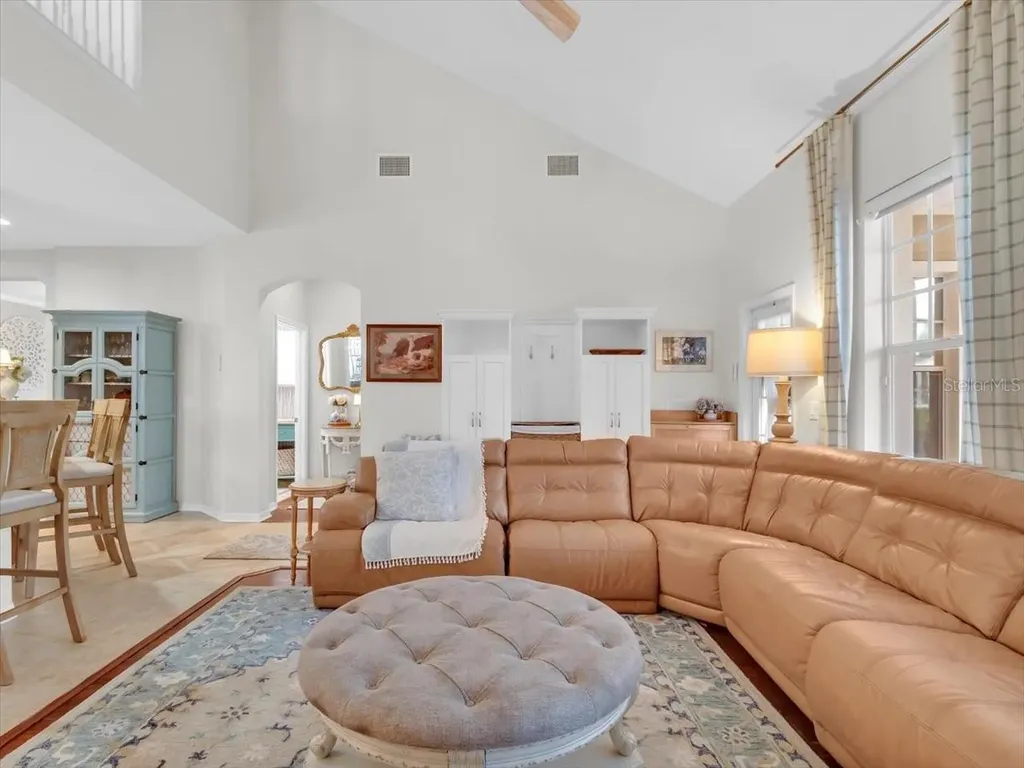 16033 Mulberrypark Circle Lithia FL 33547