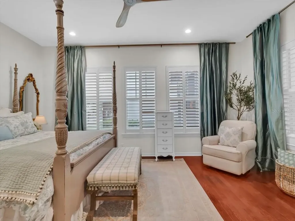 16033 Mulberrypark Circle Lithia FL 33547