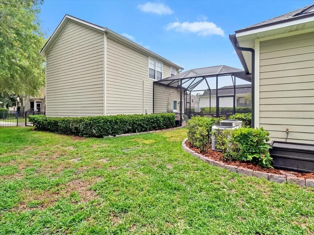 16033 Mulberrypark Circle Lithia FL 33547