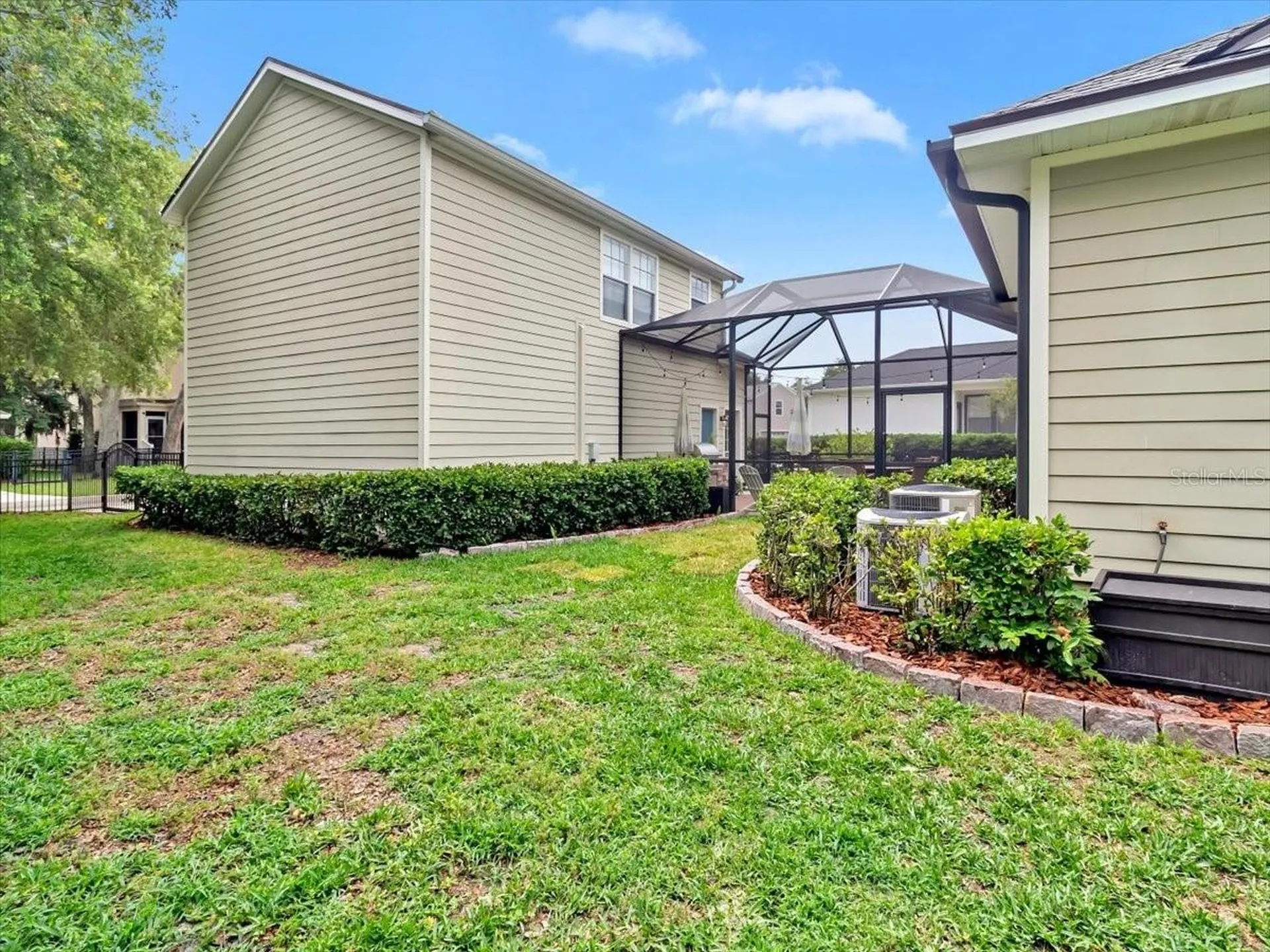 16033 Mulberrypark Circle Lithia FL 33547