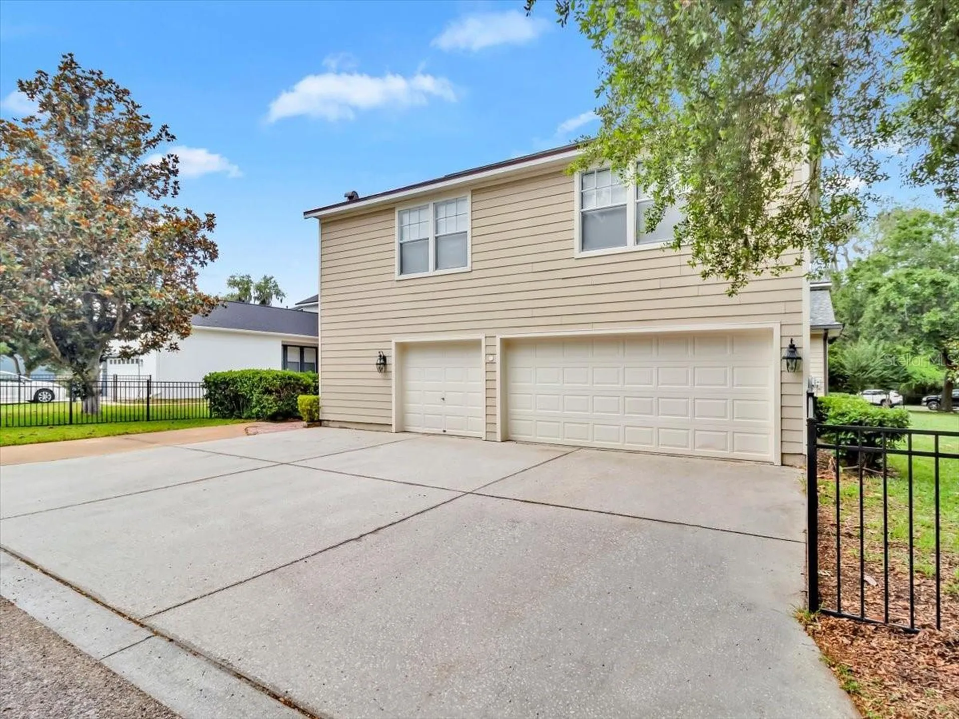 16033 Mulberrypark Circle Lithia FL 33547