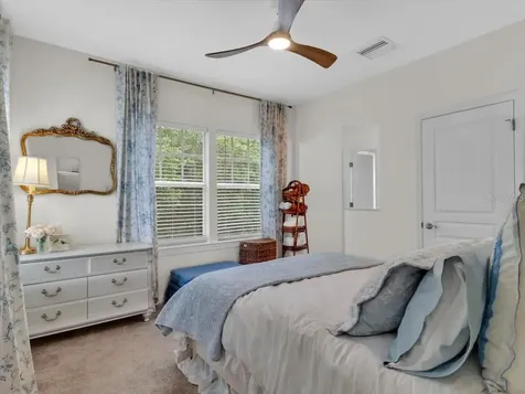 16033 Mulberrypark Circle Lithia FL 33547