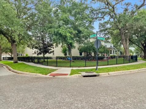 16033 Mulberrypark Circle Lithia FL 33547