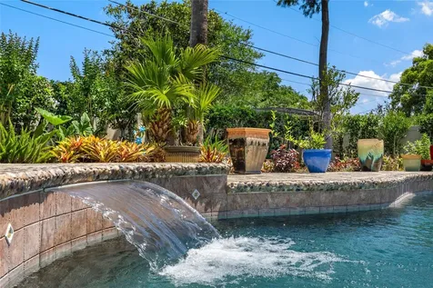 2811 Clemwood Street Orlando FL 32803