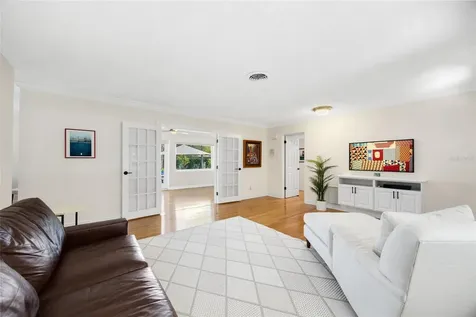 2811 Clemwood Street Orlando FL 32803