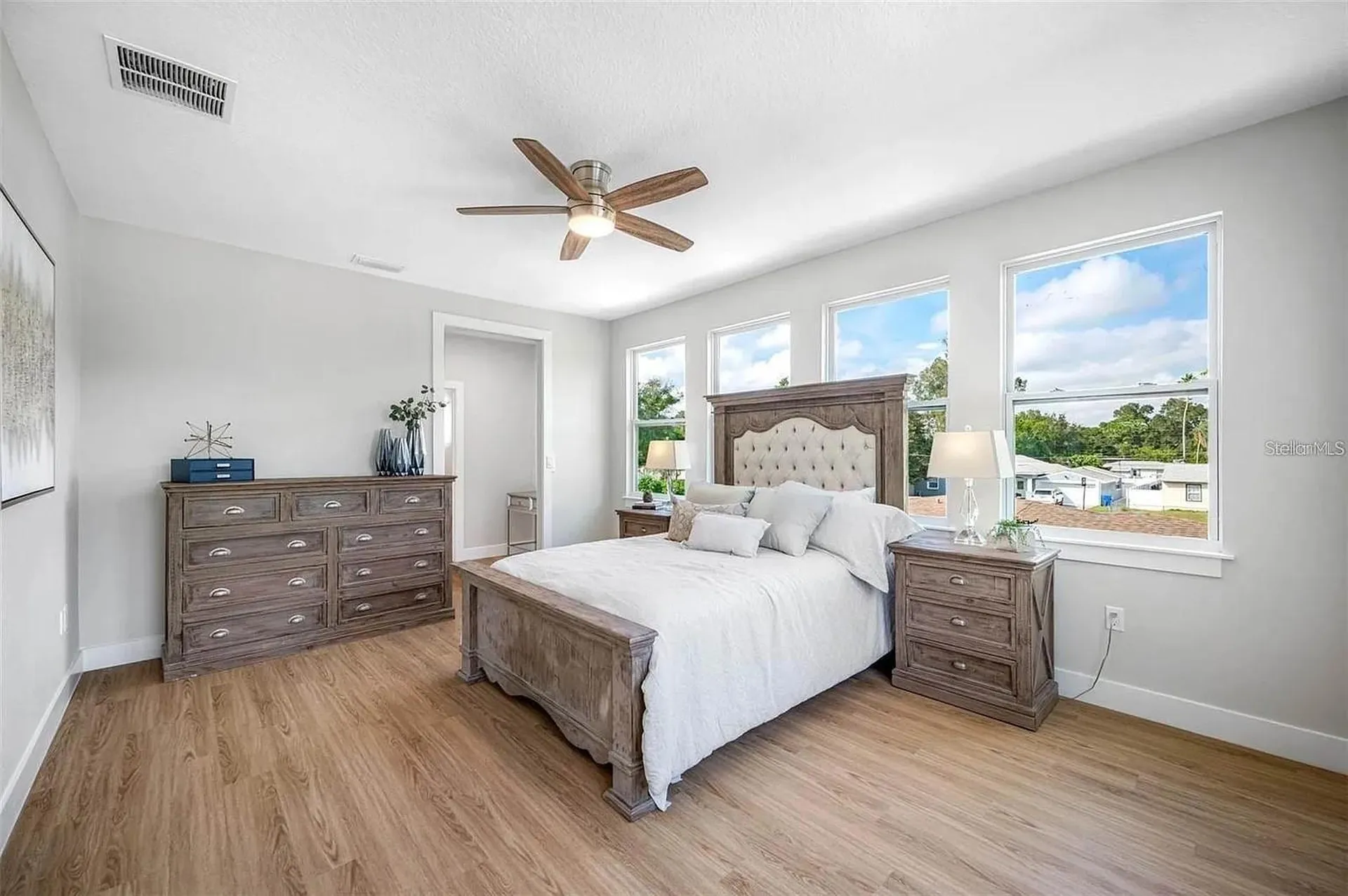 1516 59th Street N St Petersburg FL 33710