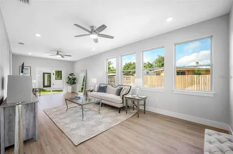 1516 59th Street N St Petersburg FL 33710