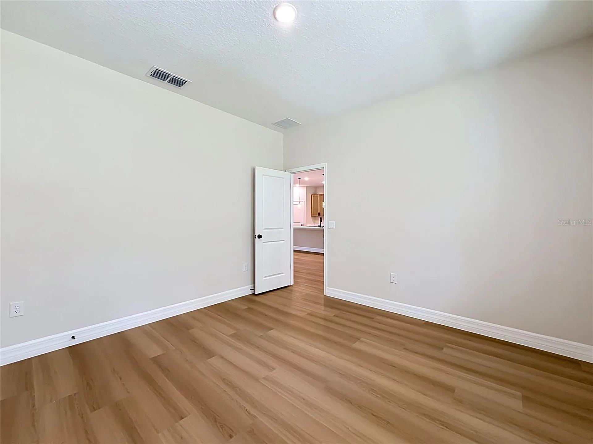 31825 Nutmeg Avenue Eustis FL 32736