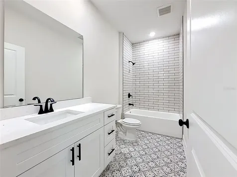 31825 Nutmeg Avenue Eustis FL 32736
