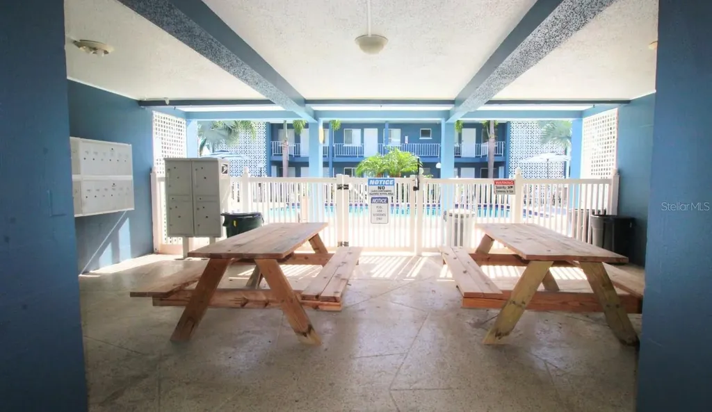 3001 Bee Ridge Road Sarasota FL 34239