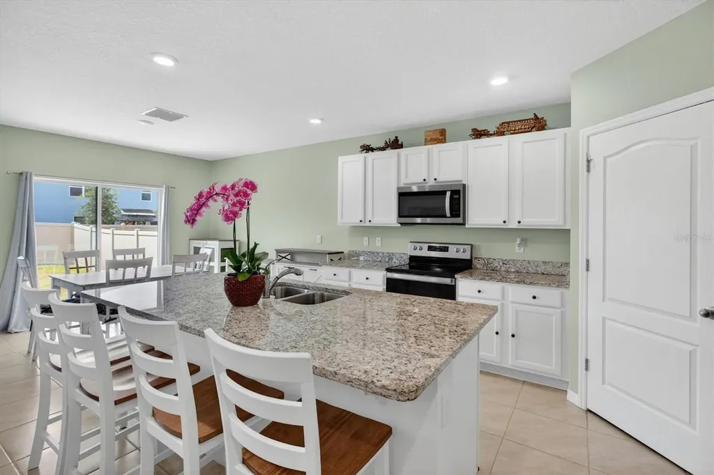 11112 Amber Ridge Drive Zellwood FL 32798