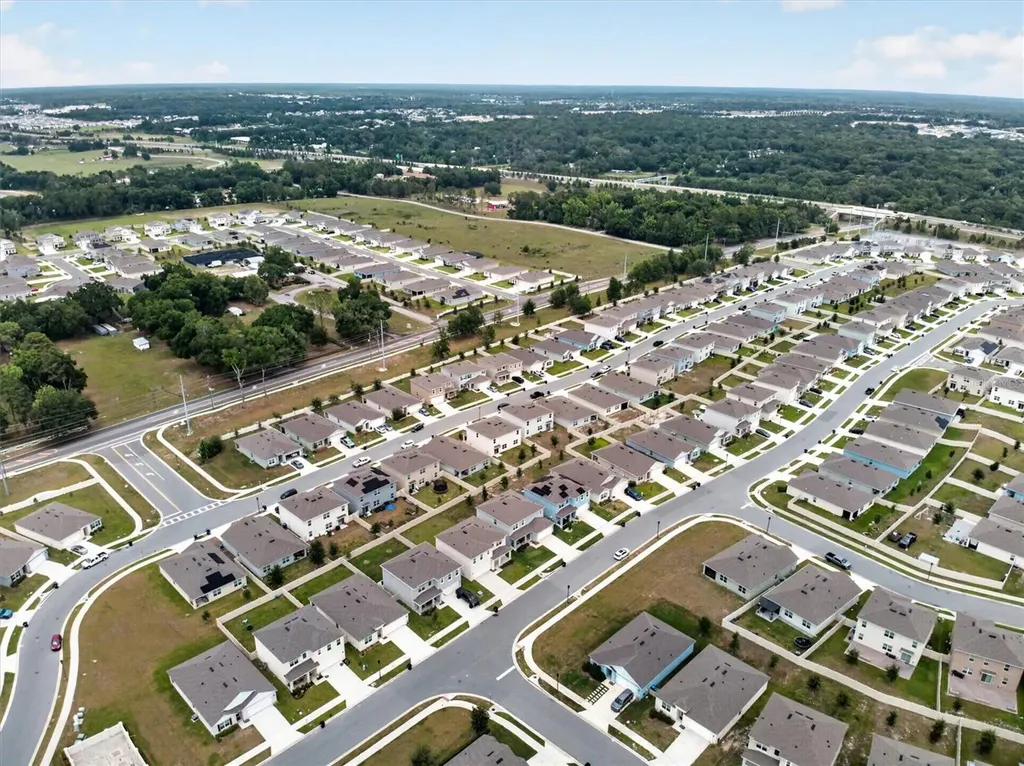 11112 Amber Ridge Drive Zellwood FL 32798