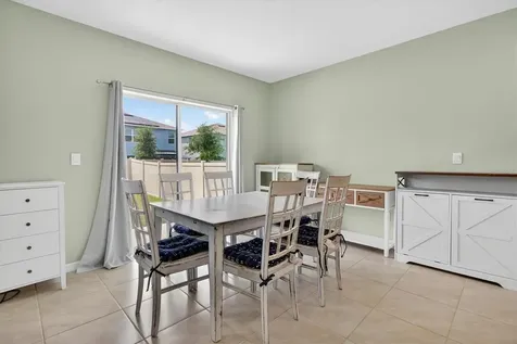 11112 Amber Ridge Drive Zellwood FL 32798