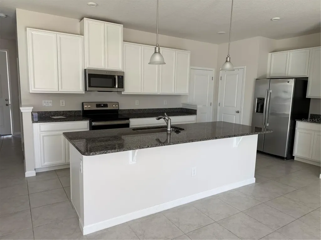 2670 Pleasant Cypress Circle Kissimmee FL 34741