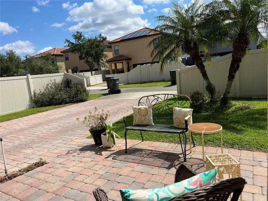 2002 Fishtail Fern Way Ocoee FL 34761