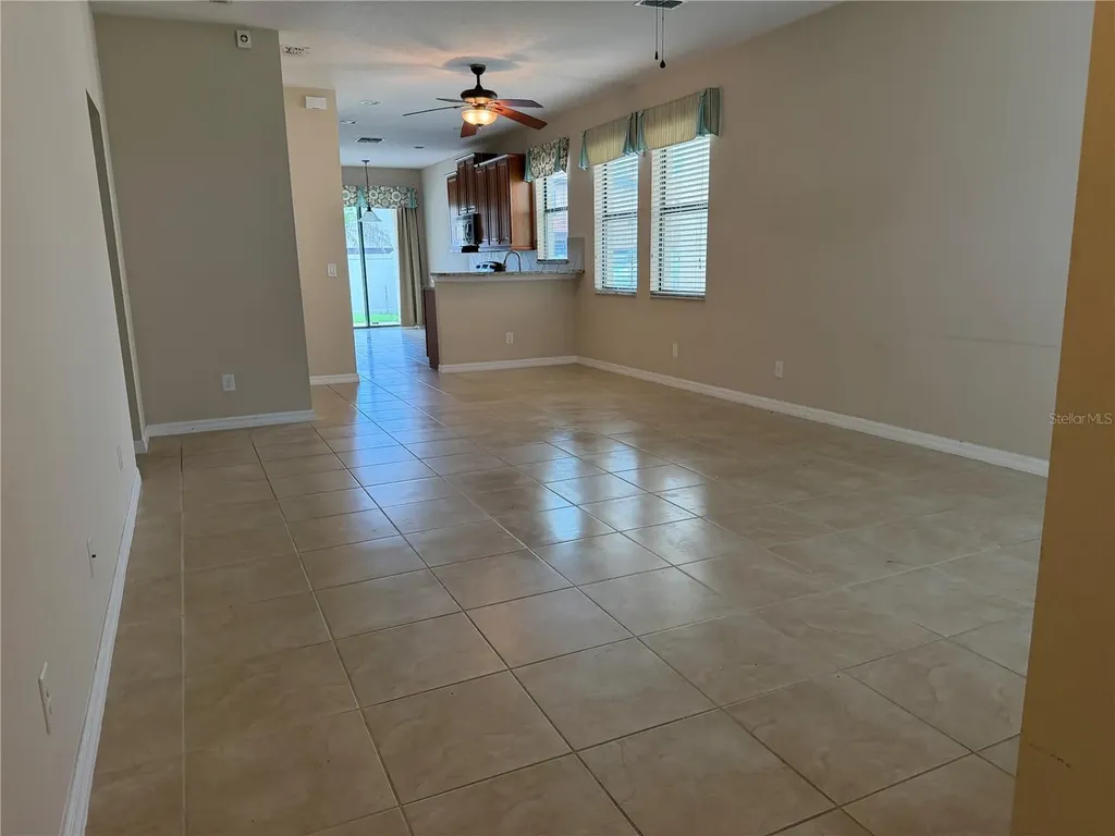 2002 Fishtail Fern Way Ocoee FL 34761