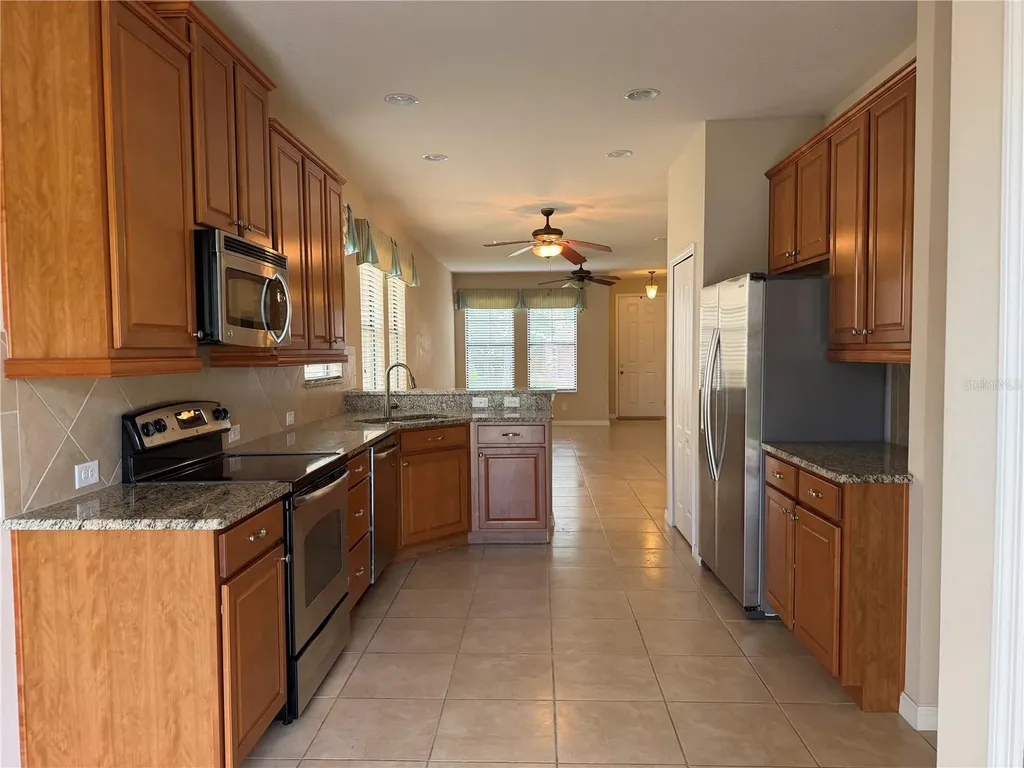 2002 Fishtail Fern Way Ocoee FL 34761