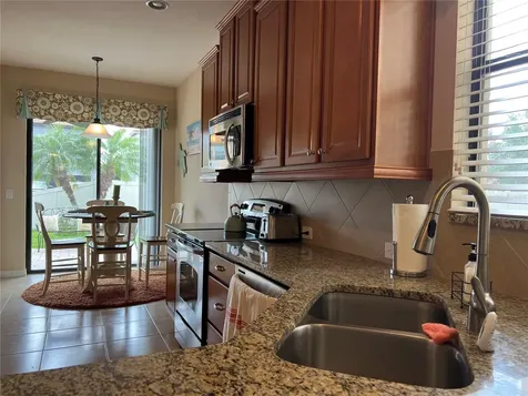 2002 Fishtail Fern Way Ocoee FL 34761