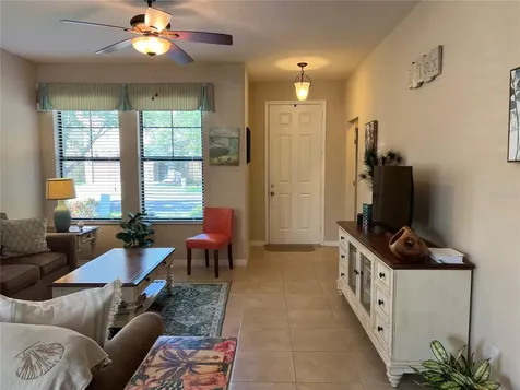 2002 Fishtail Fern Way Ocoee FL 34761