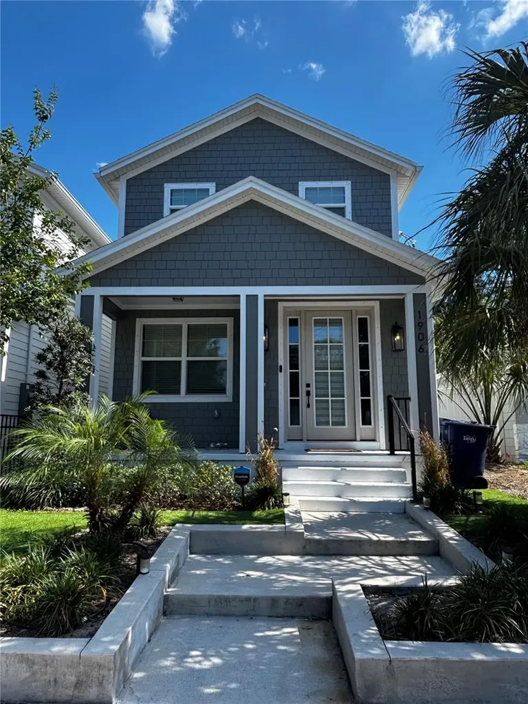 1906 W Chestnut Street Tampa FL 33607