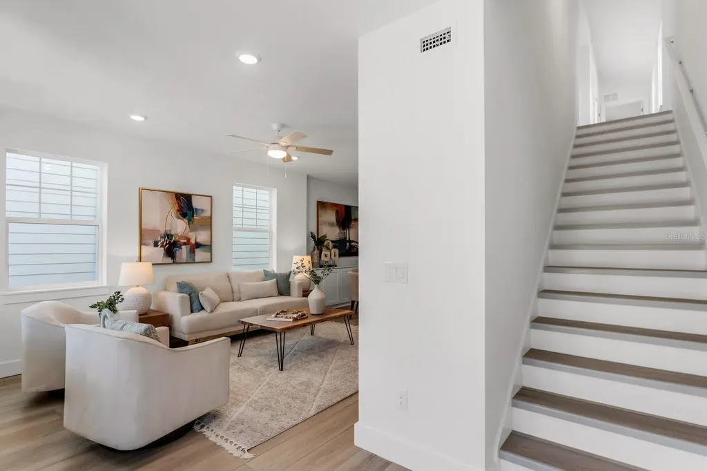 1906 W Chestnut Street Tampa FL 33607