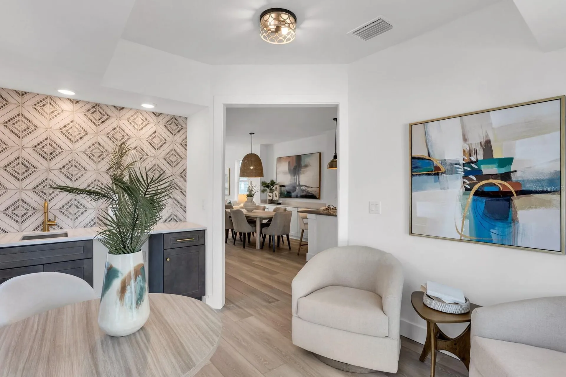 1906 W Chestnut Street Tampa FL 33607