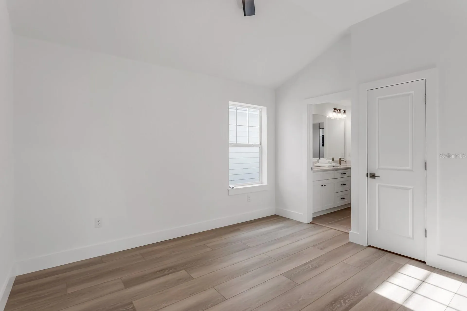 1906 W Chestnut Street Tampa FL 33607