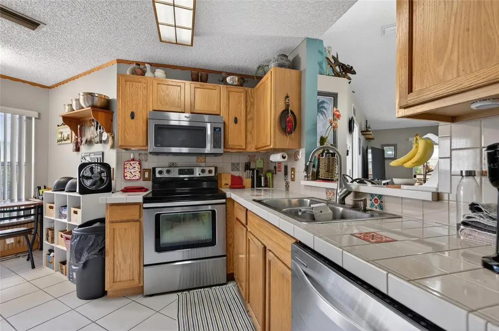 2963 Oak Lea Drive South Daytona FL 32119