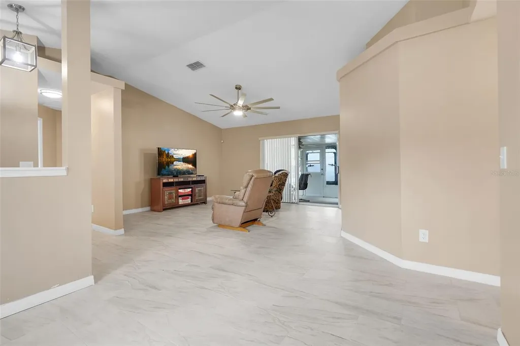 10752 Crescendo Loop Clermont FL 34711