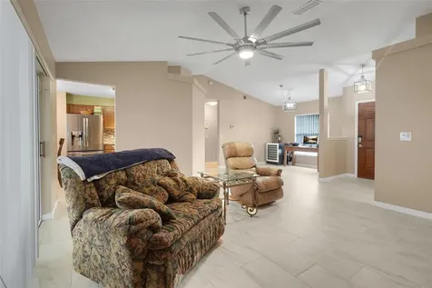 10752 Crescendo Loop Clermont FL 34711