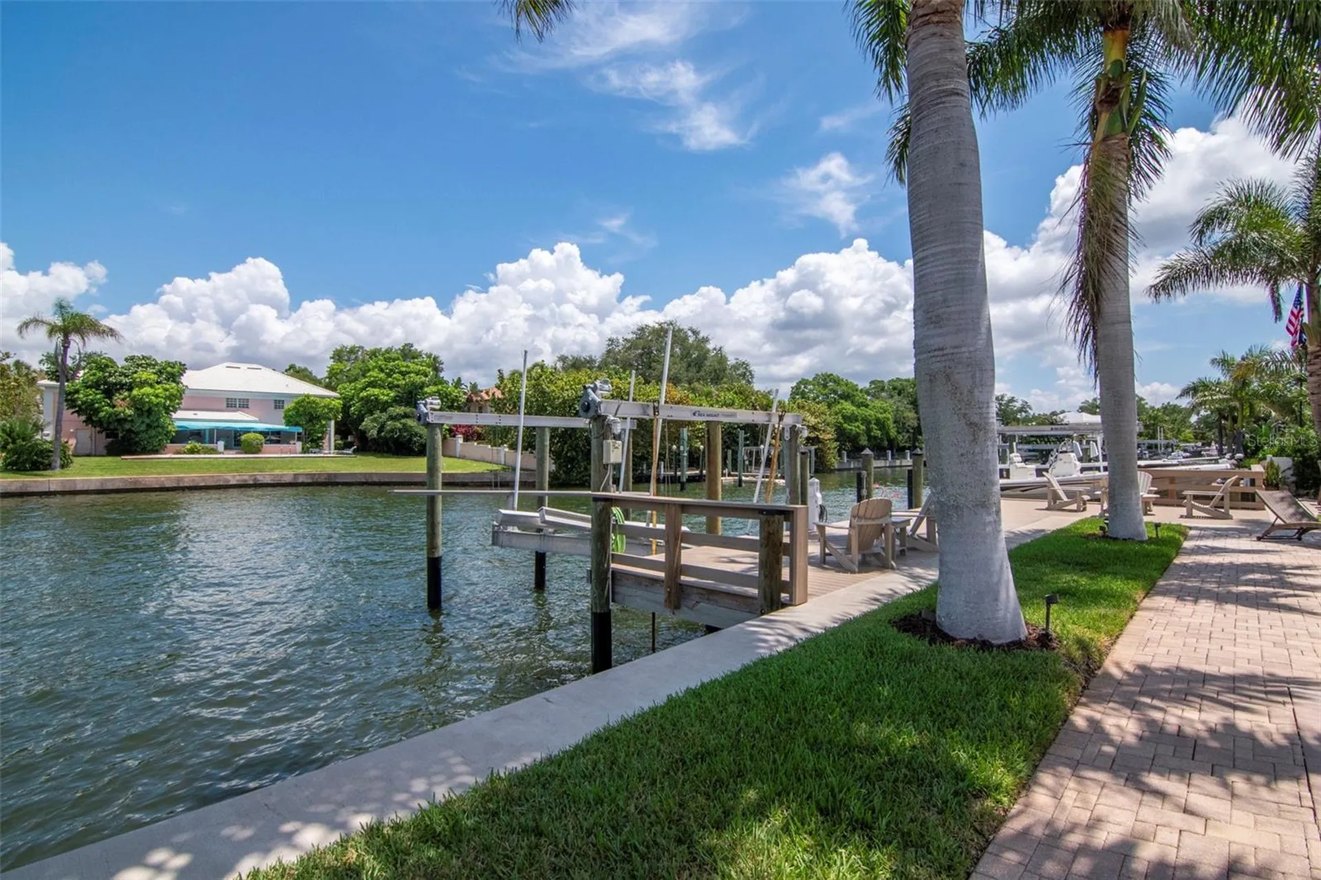 4927 W Melrose Avenue N Tampa FL 33629
