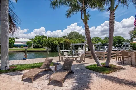 4927 W Melrose Avenue N Tampa FL 33629