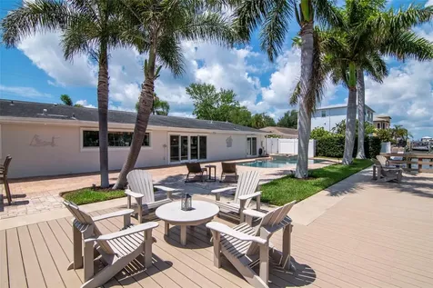 4927 W Melrose Avenue N Tampa FL 33629
