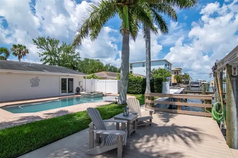 4927 W Melrose Avenue N Tampa FL 33629