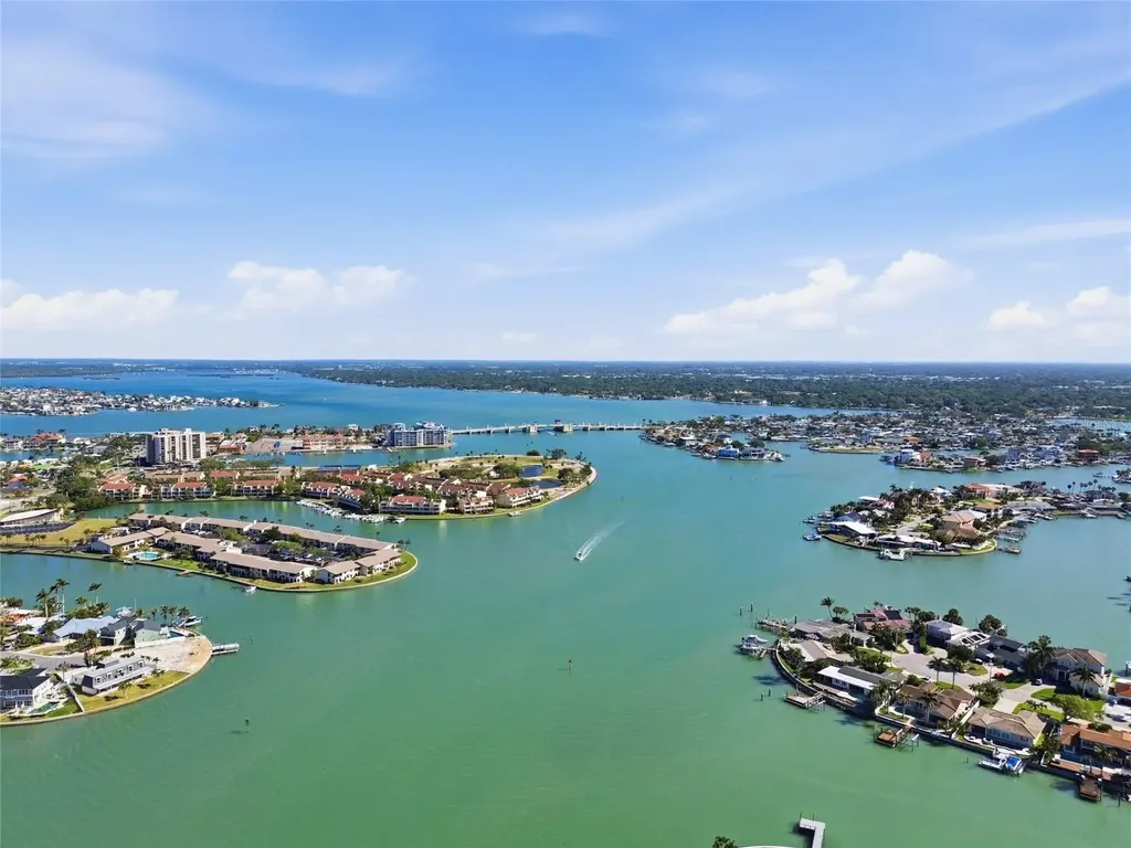 4 Bellevue Drive Treasure Island FL 33706