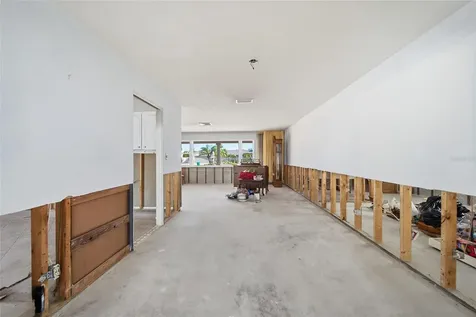 4 Bellevue Drive Treasure Island FL 33706