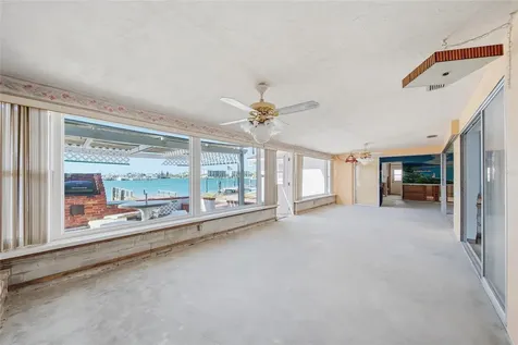 4 Bellevue Drive Treasure Island FL 33706