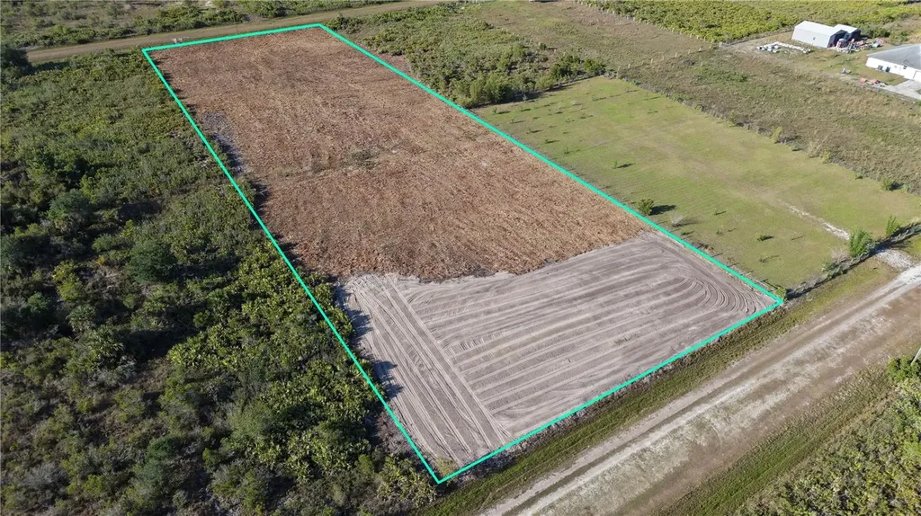 19039 NW 252nd Street Okeechobee FL 34972
