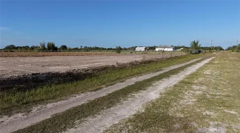 19039 NW 252nd Street Okeechobee FL 34972
