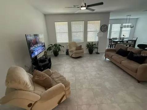 4211 Twisted Twig Bend Kissimmee FL 34746
